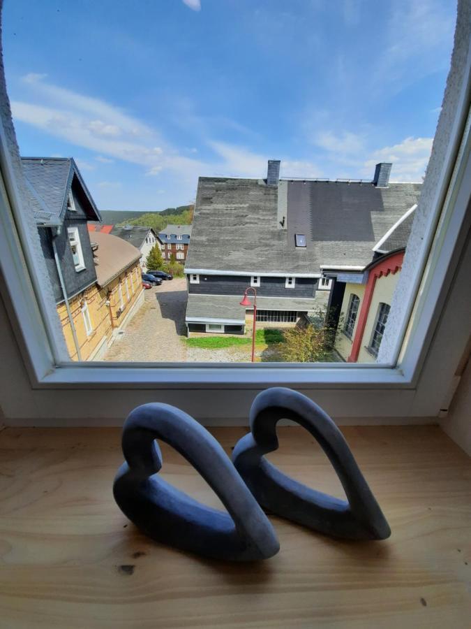 Apartments Und Bistro Zum Glasmacher Gehlberg Buitenkant foto